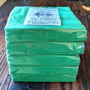 100 Emerald Green Cocktail Napkins 2 ply